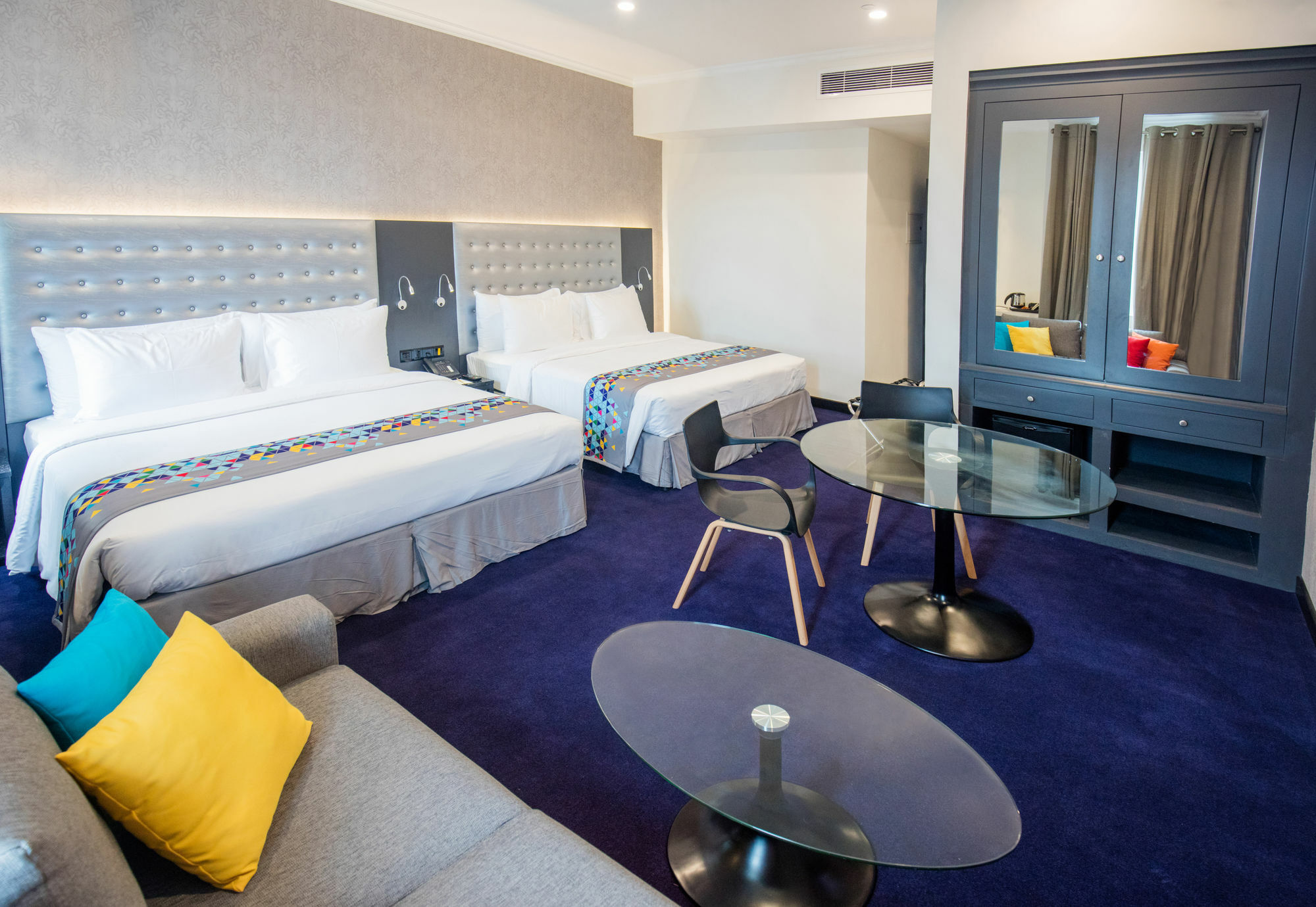 Fairway Colombo - Sri Lanka'S First Hotel With Robot Technology Exteriér fotografie