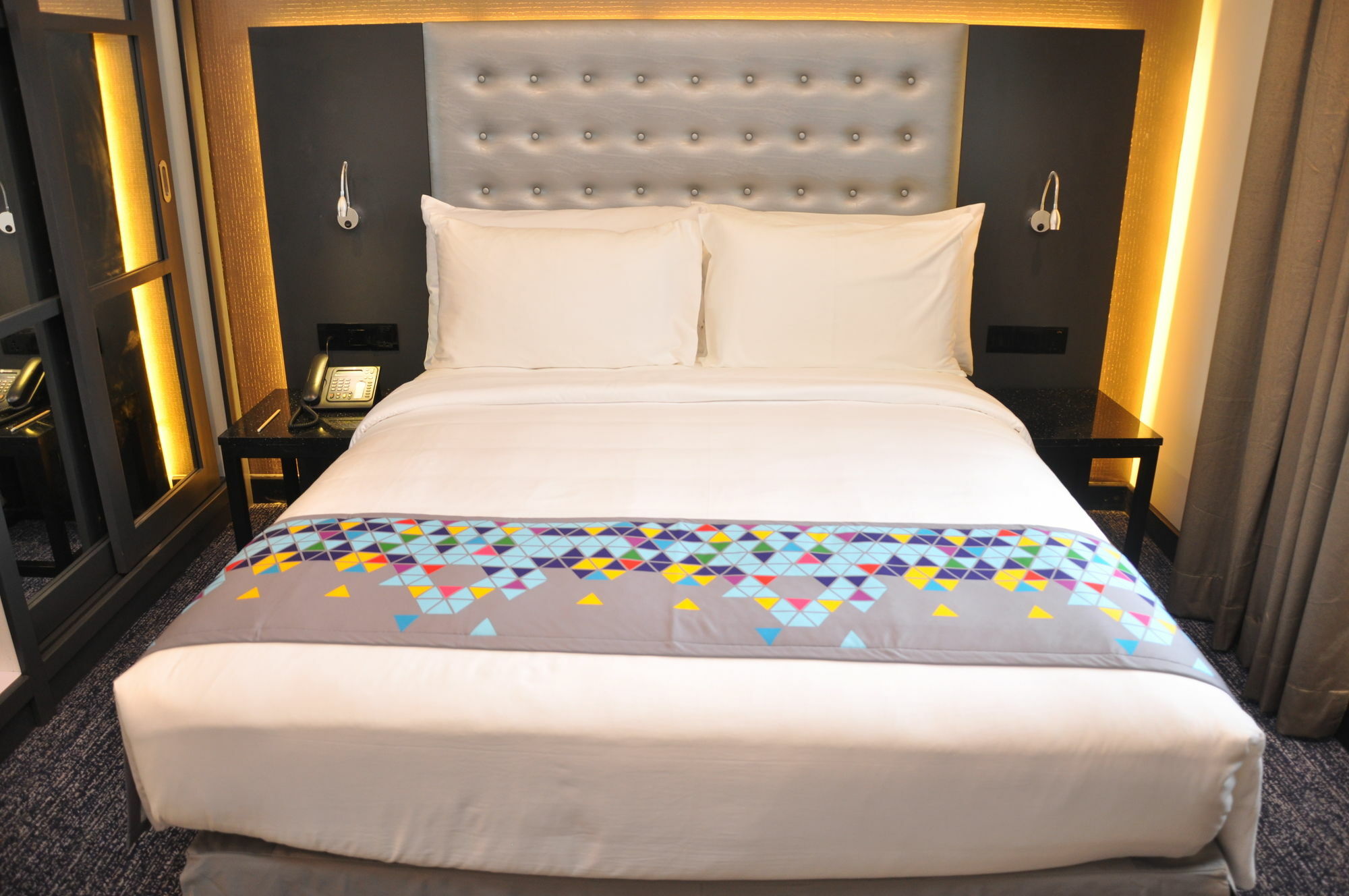 Fairway Colombo - Sri Lanka'S First Hotel With Robot Technology Exteriér fotografie
